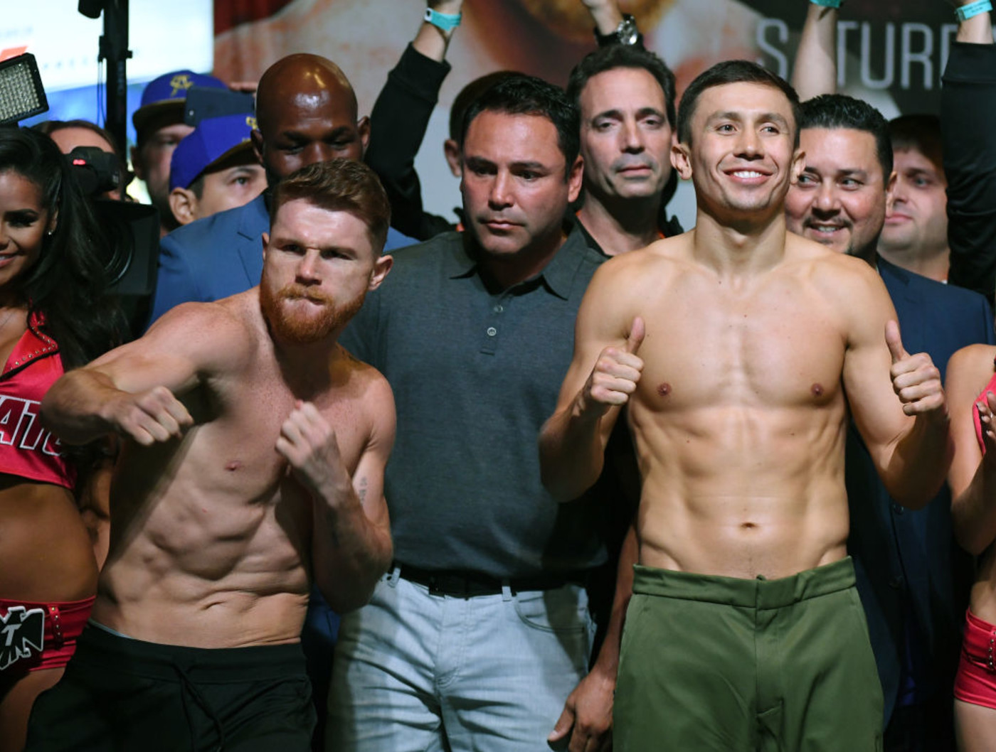 Oscar De La Hoya Says Canelo Ggg Is Made To Be A Classic Thinks Floyd Mayweather Let Boxing Down Complex