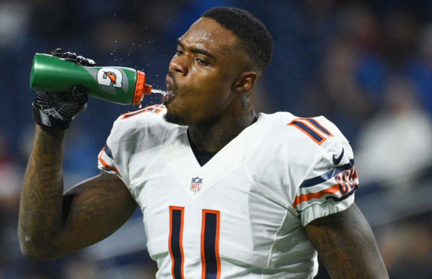 Did A Bears Player Really Try To Slide Into His Teammate S Girlfriend S Dms Complex