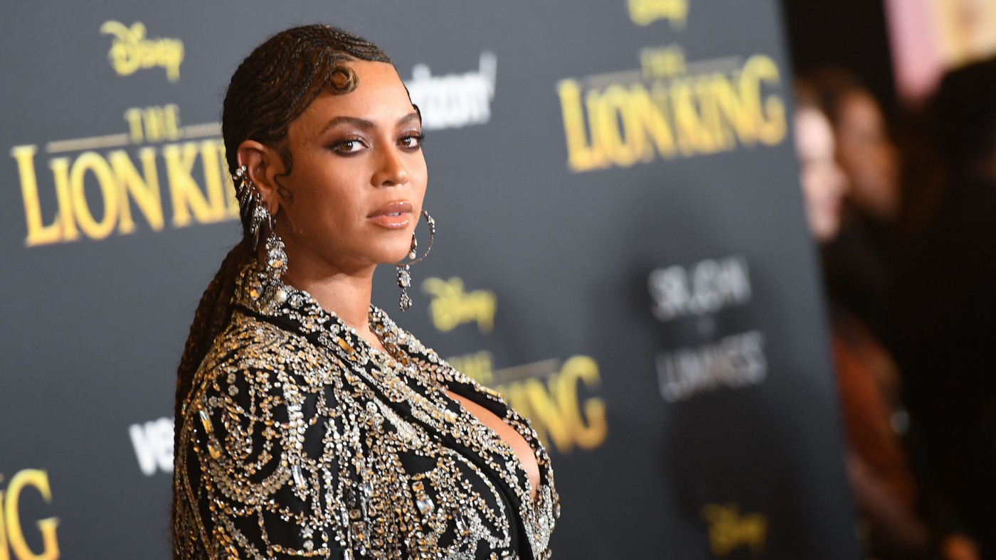 Beyonce Ariana Grande And More Participate In Disney Family Singalong Complex
