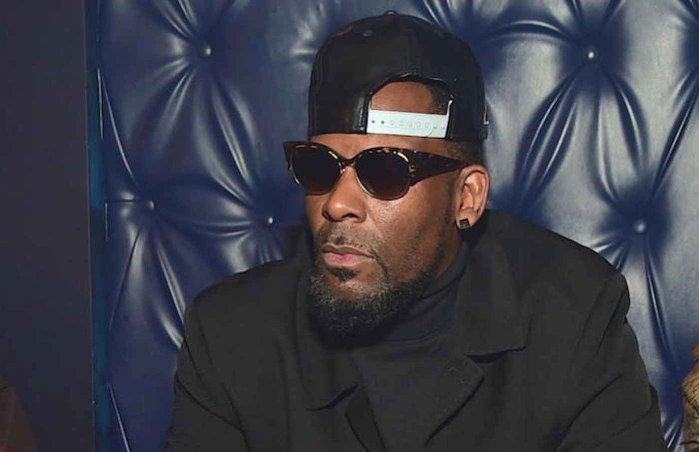 R Kelly S Former Manager Surrendering To Police For Threats To Alleged Victims Complex