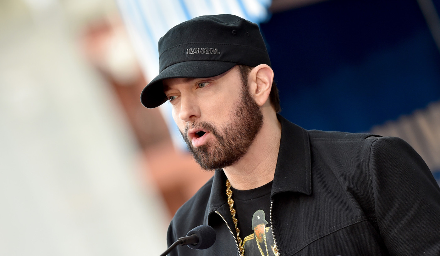 Eminem with a hat