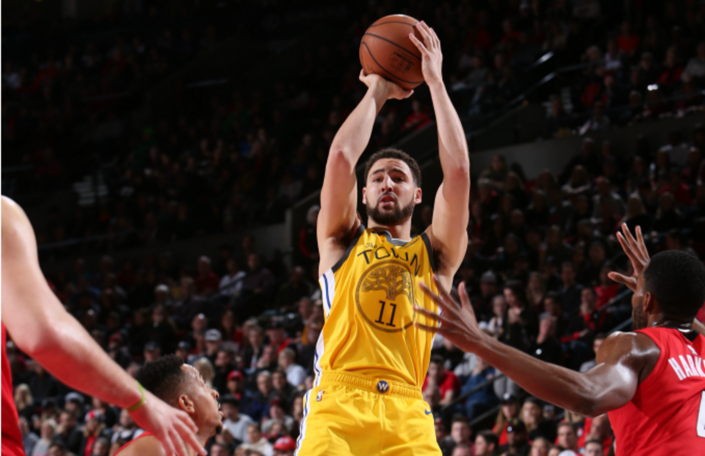 Klay Thompson Yells I Miss You To His Shooting Hand After Breaking Slump Complex