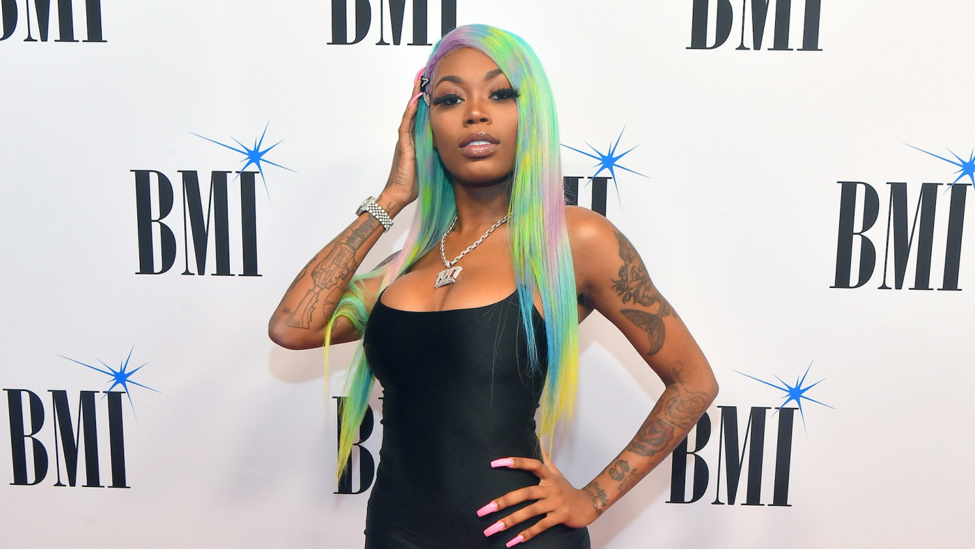 Asian Doll Apologizes To Fans Following Pro Trump Comments Complex See more ideas about asian doll, art dolls, asian. asian doll apologizes to fans following