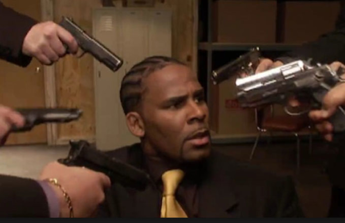 R Kelly S Trapped In The Closet Could Be Getting A Sequel Very Very Soon Complex