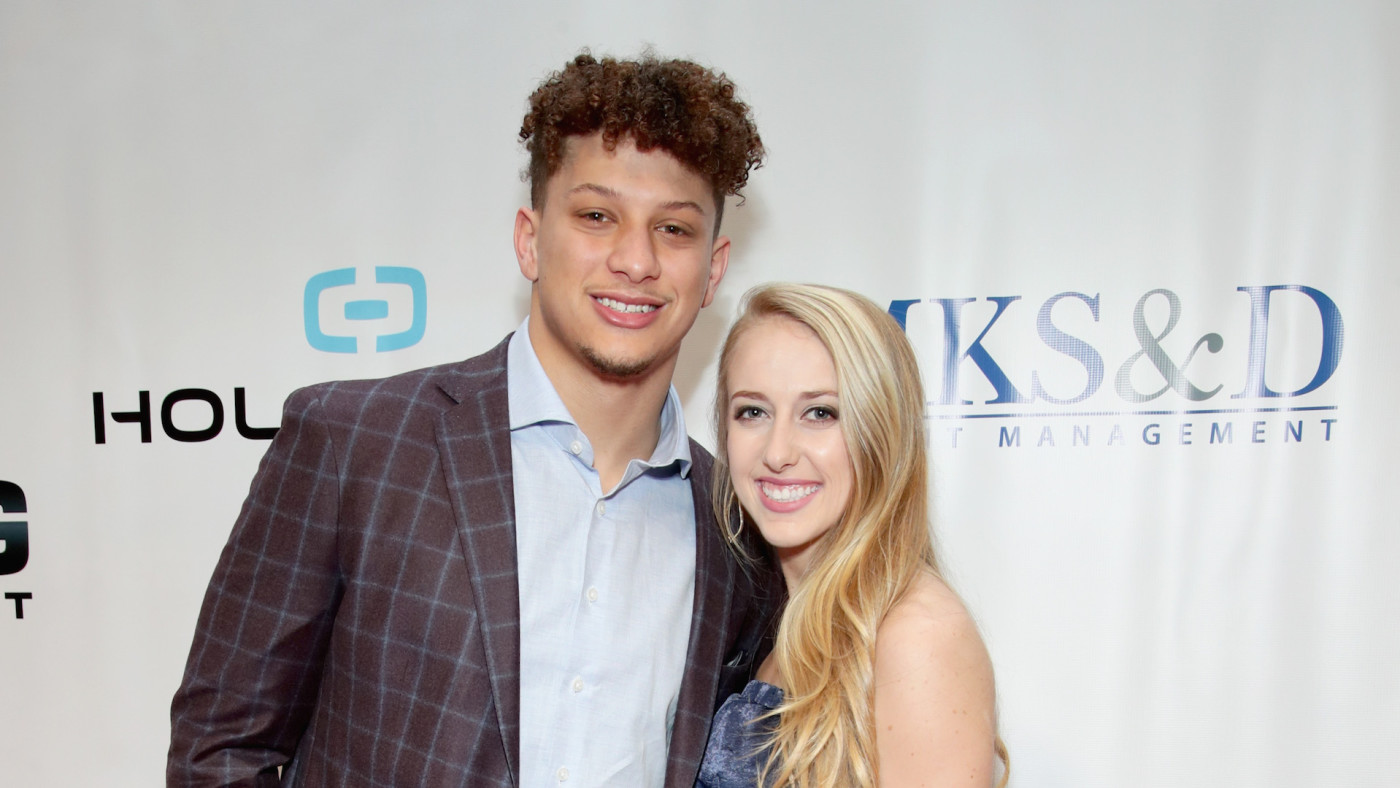 Patrick Mahomes Fiancee And Mom Sound Off Over Super Bowl Lv Loss Complex