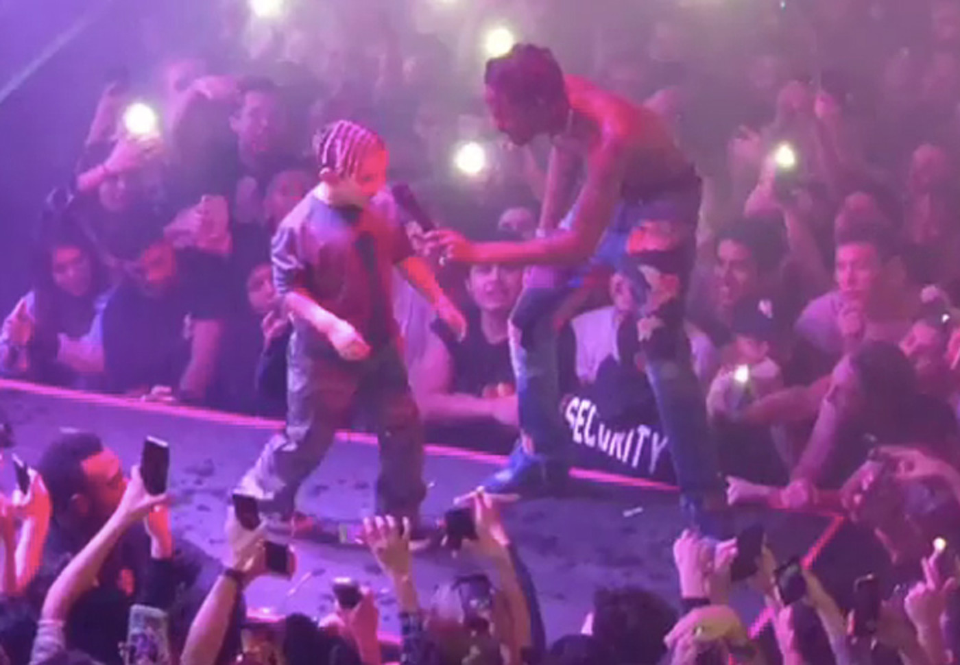 Watch Travis Scott Bring An Excited Kid On Stage To Help Perform Goosebumps Complex