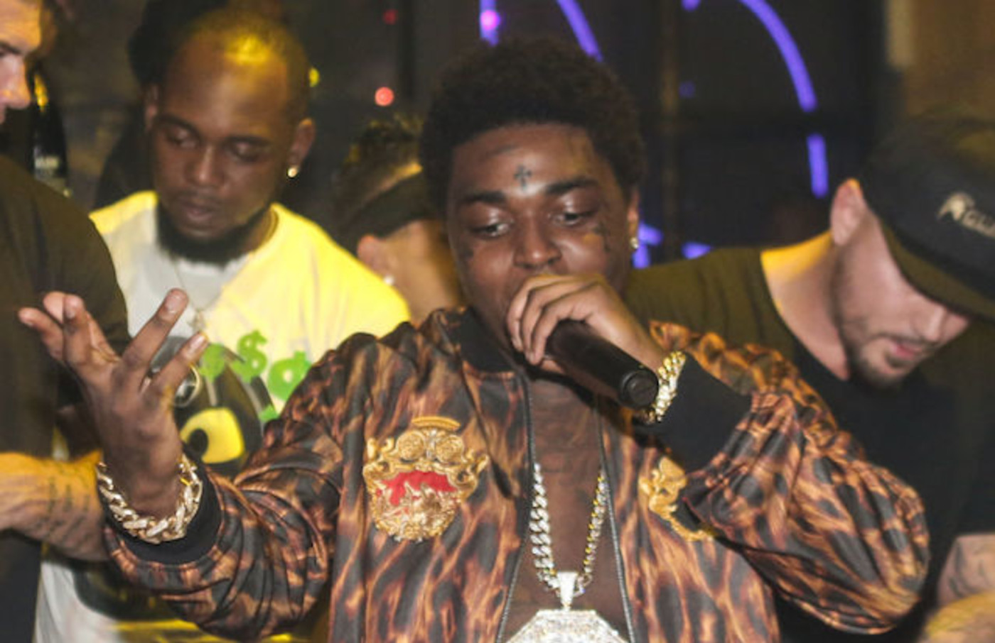 Kodak Black Signs Brooklyn Based Rapper 22gz Complex