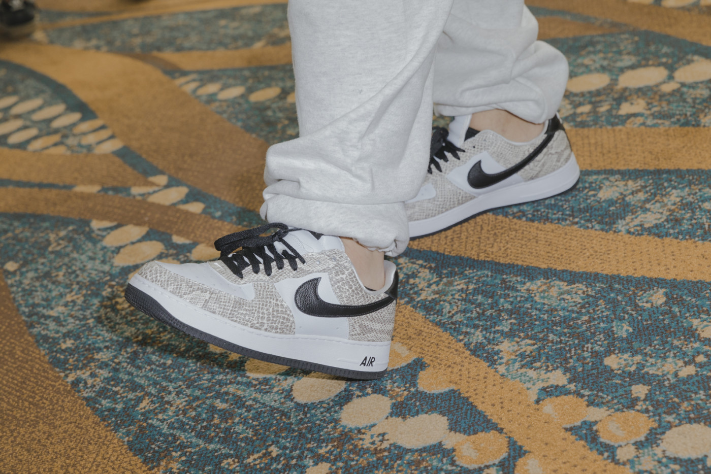 nike cocoa snake