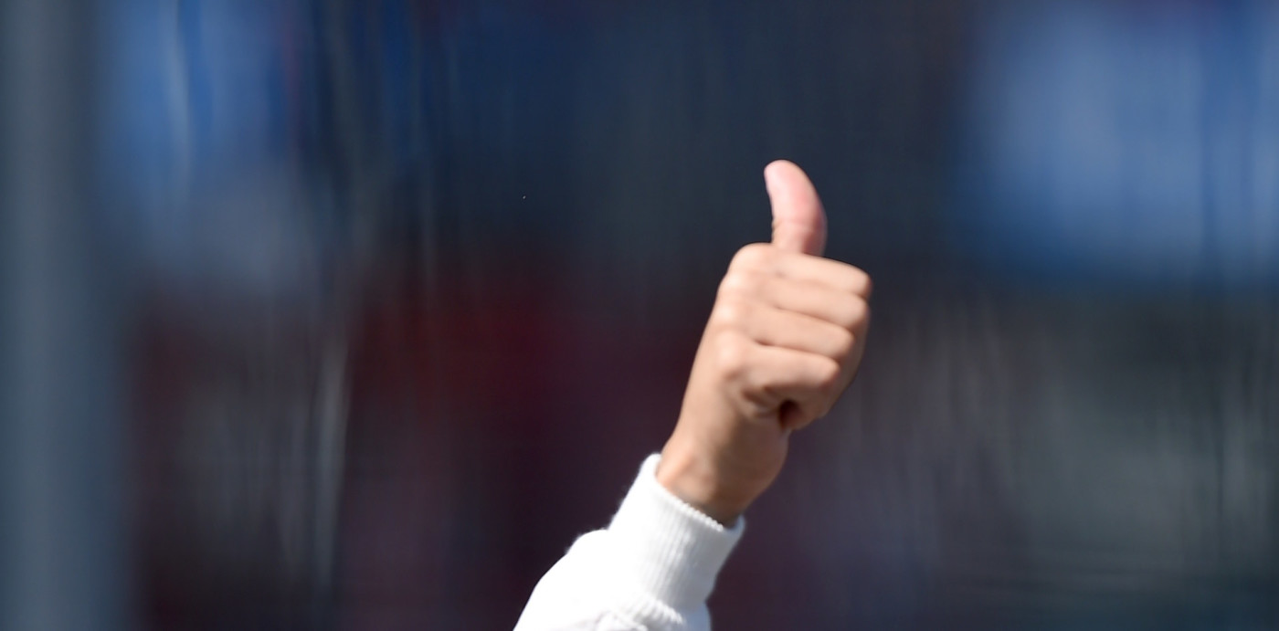 21 Year Old Is Tiktok Famous For Having An Unsettlingly Long Thumb Complex