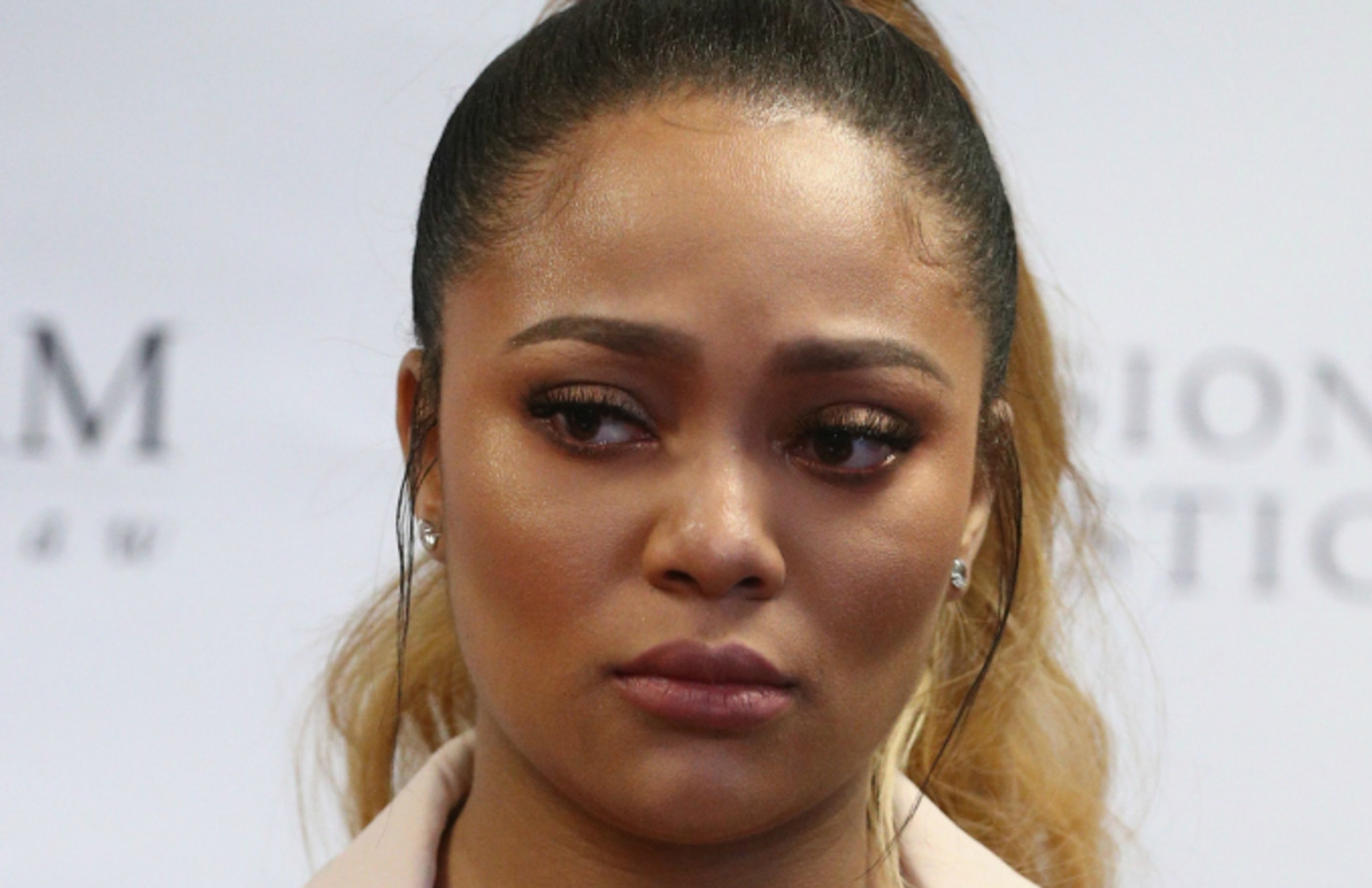 50 Cent Is Amused Watching Teairra Mari Get Served With Legal Papers Complex