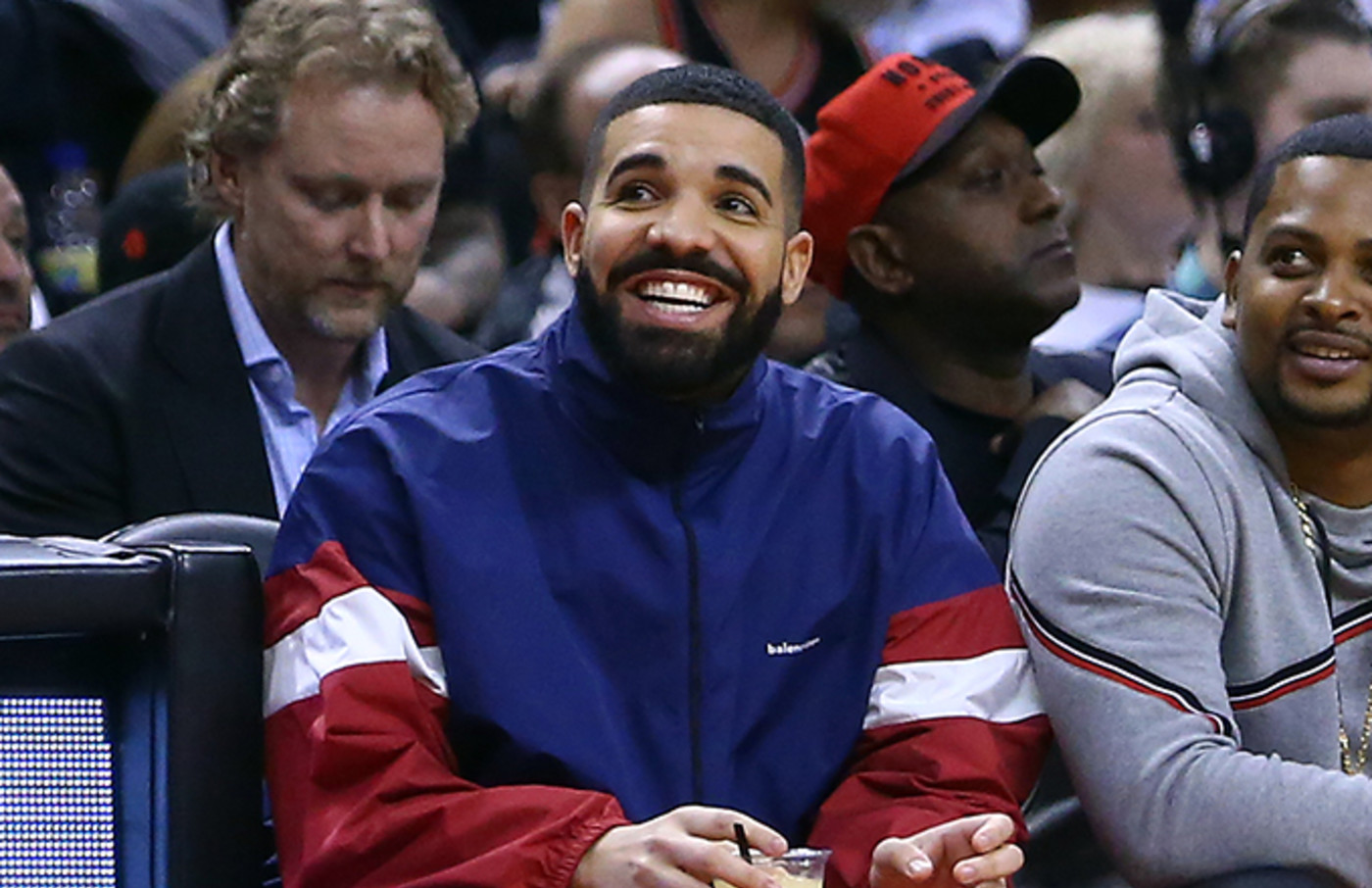 Did Drake Shout Out Liz Cambage On Astroworld Complex Au