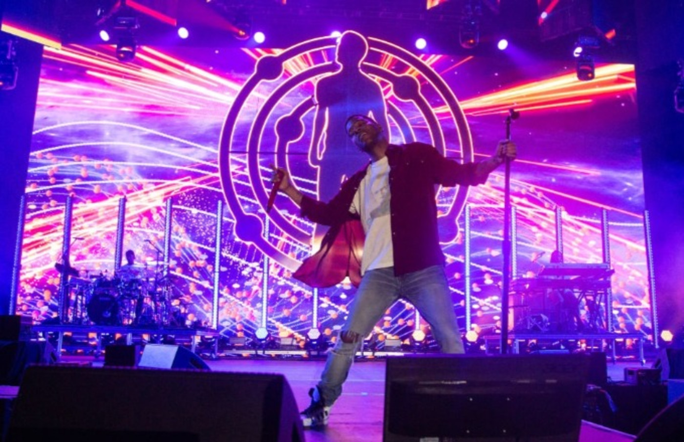 Kid Cudi Teases Steve Aoki S Bill Ted Remix Of 2010 Hit Erase