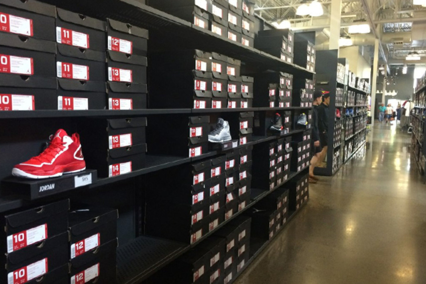 nike employee store shoes