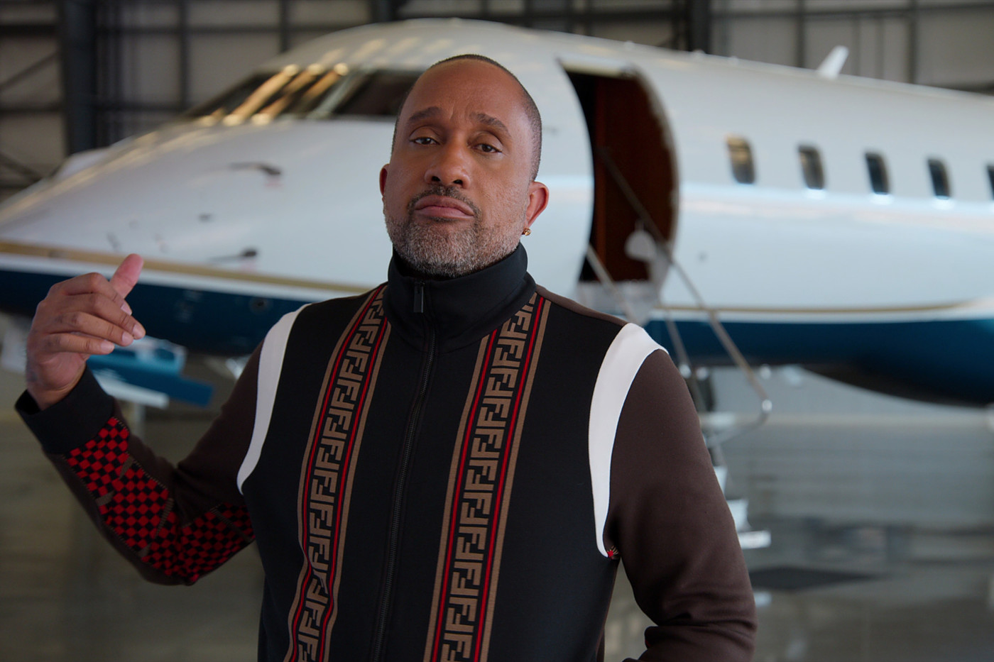 The Story Behind Kenya Barris Flossy Wardrobe On Netflix S Blackaf Complex