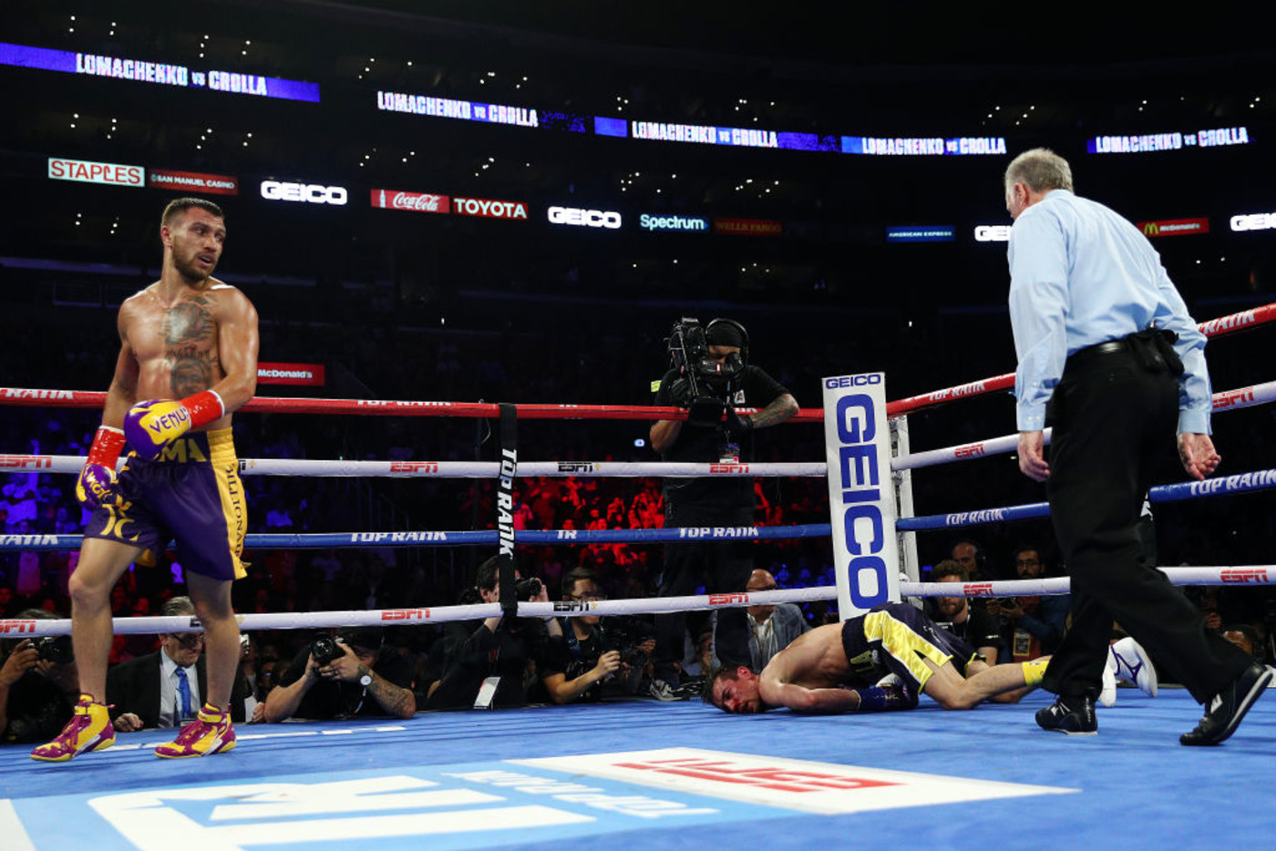 Vasiliy Lomachenko Dominates Anthony Crolla In Lightweight Title Defense Complex