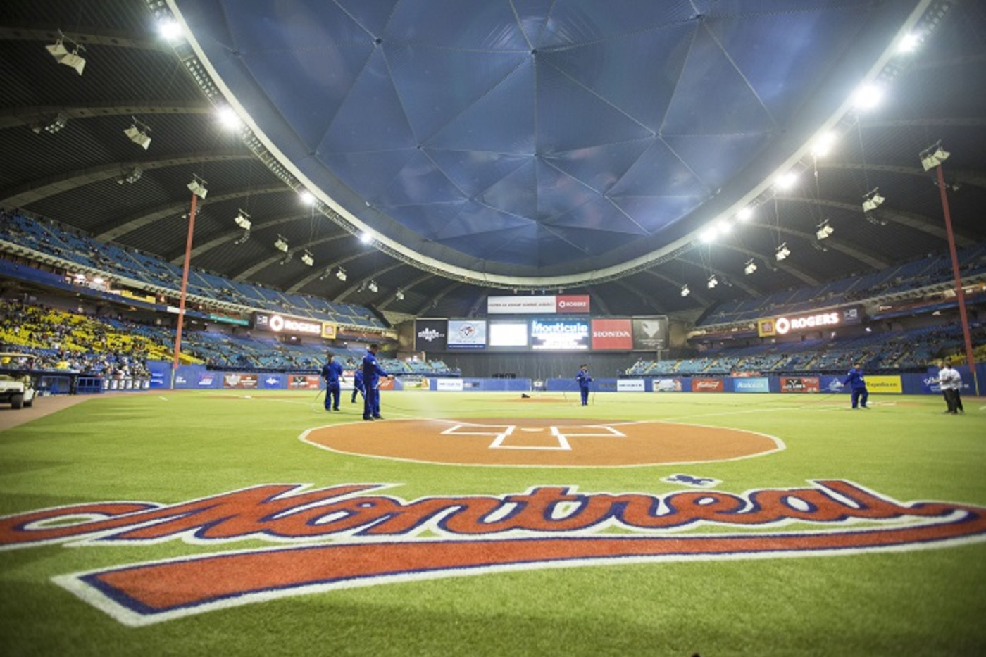 Fans React To Possibility Of Tampa Bay Rays Splitting Season Between Florida And Montreal Complex
