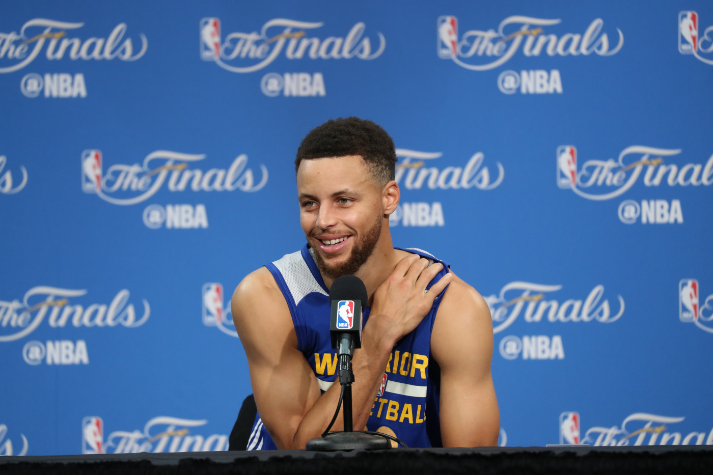 Rihanna S Still Trending At The Nba Finals As The Warriors Prepare For The Cavs Best In Game 2 Complex