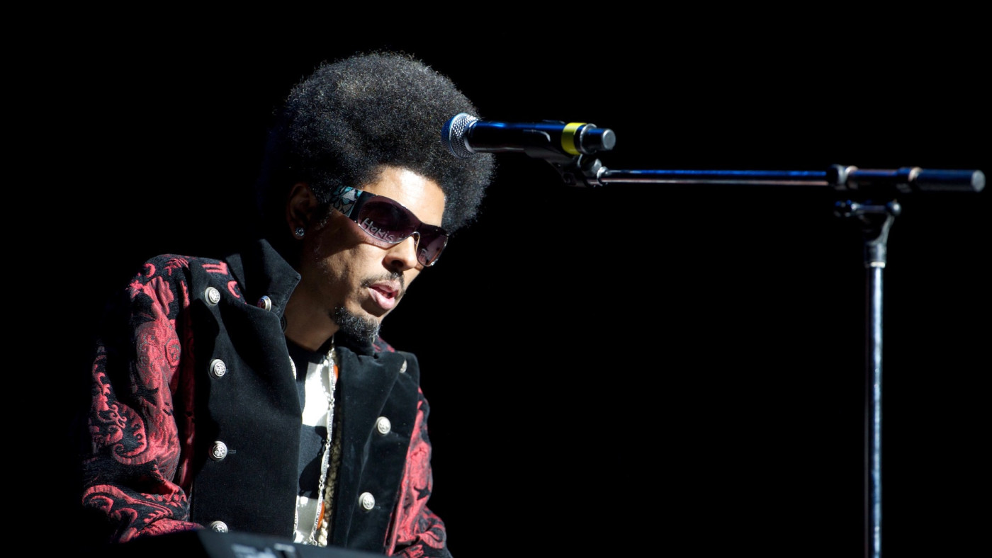 Shock G, Legendary Rapper and Producer of Digital Underground, Dead at 57 | Complex