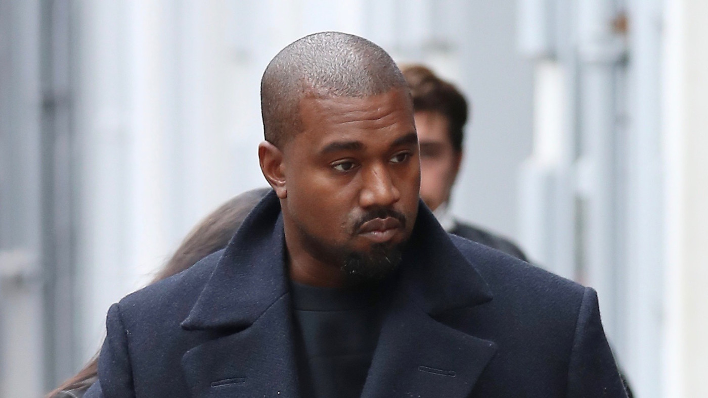 Kanye West Spotted Wearing Full Face Covering And No Wedding Ring Complex