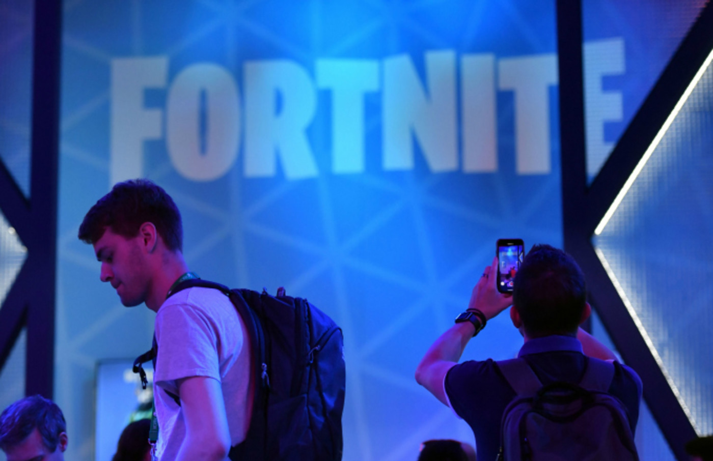 New Lawsuit Claims Fortnite Is As Addictive As Cocaine Complex - is fortnite more addictive than roblox