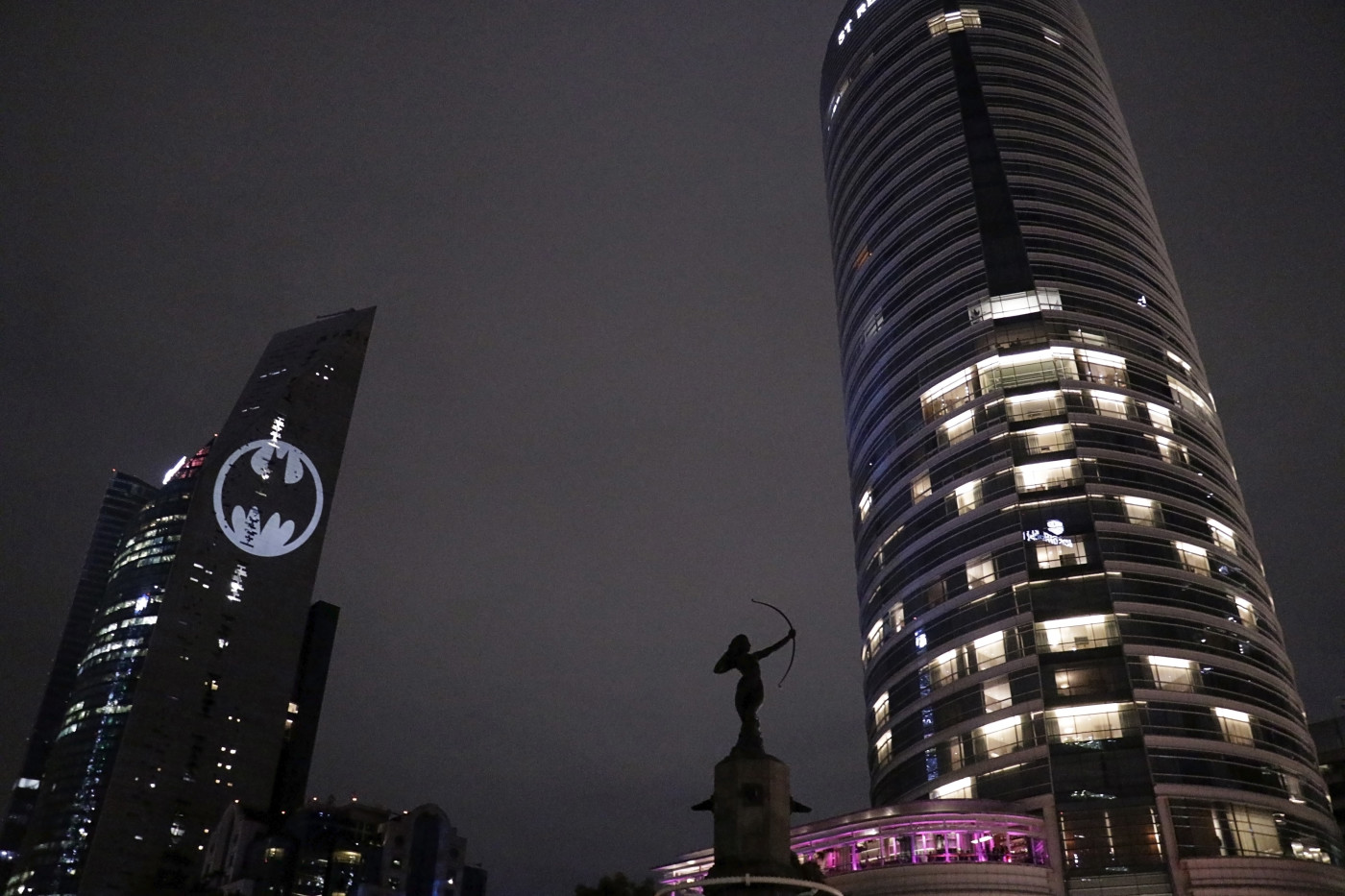 the batman cast release everything