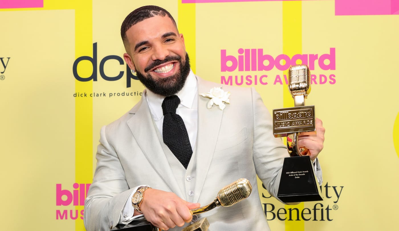 Drake attends the 2021 Billboard Music Awards
