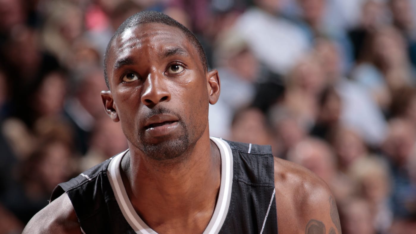 Ben Gordon Arrested at Connecticut Juice Shop on Weapons Charges Complex