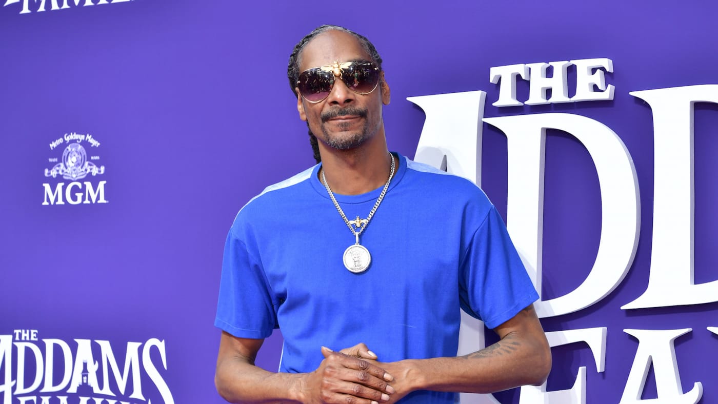 Snoop Dogg attends the Premiere of MGM's 'The Addams Family'