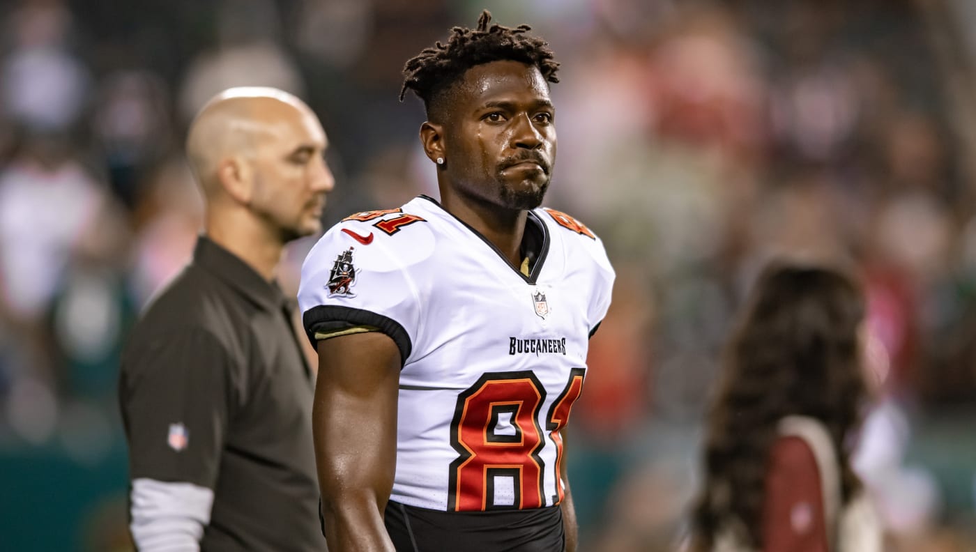 Tampa Bay Buccaneers wide receiver Antonio Brown (81) is pictured.