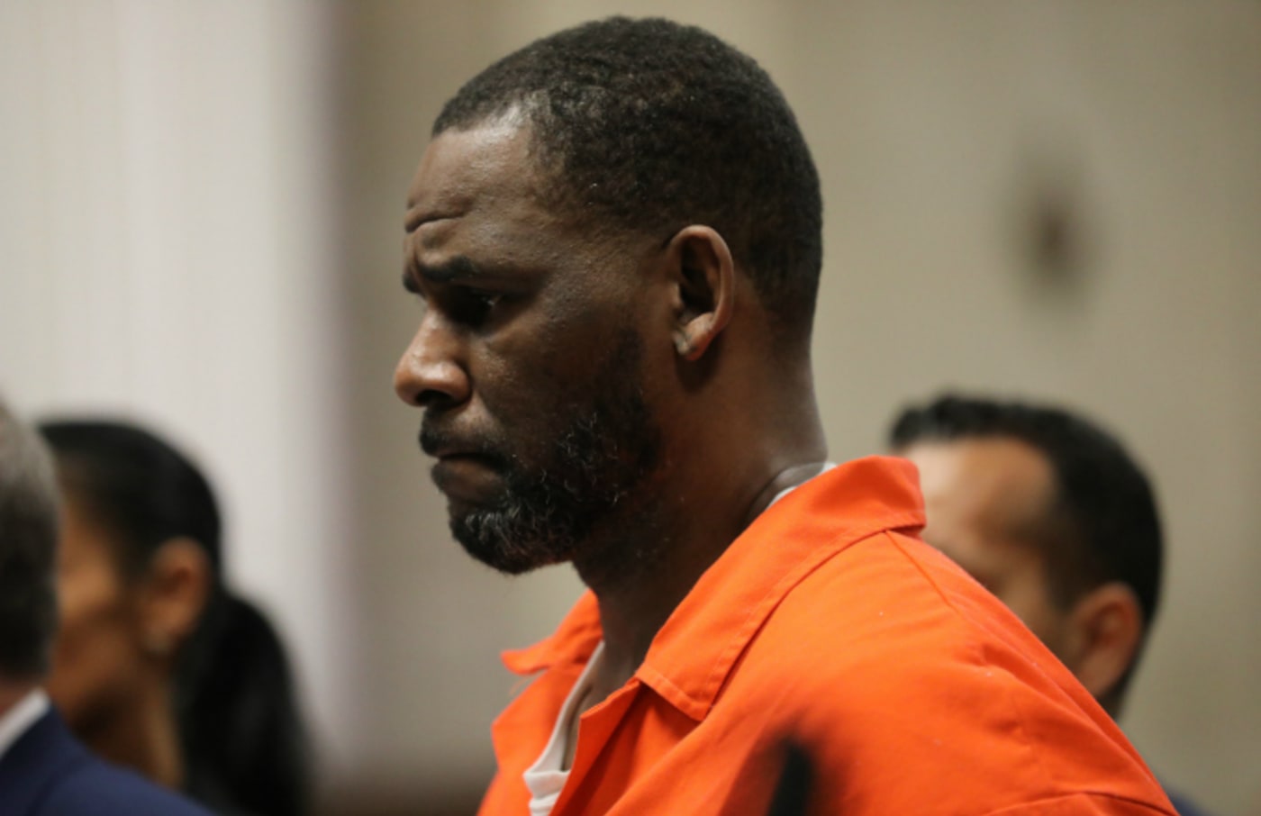 Singer R. Kelly appears during a hearing at the Leighton Criminal Courthouse