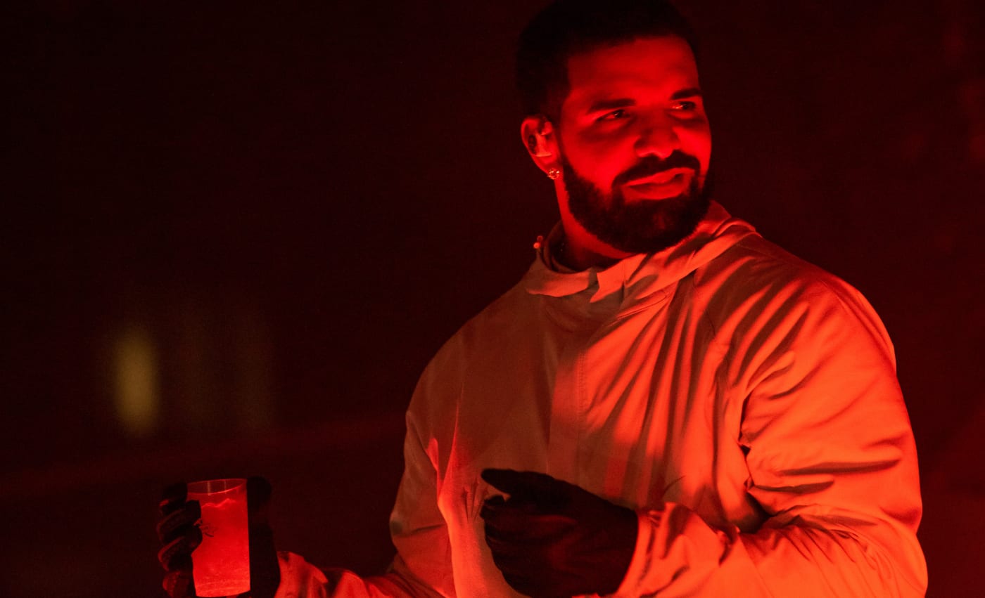 Drake photo for Complex news story