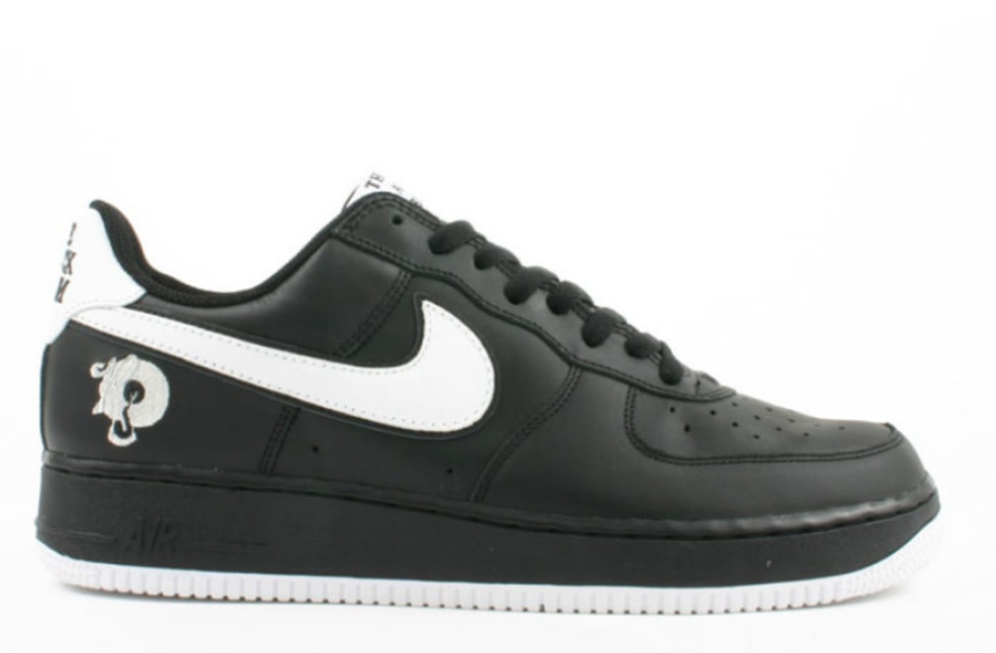 black and white air force ones low top