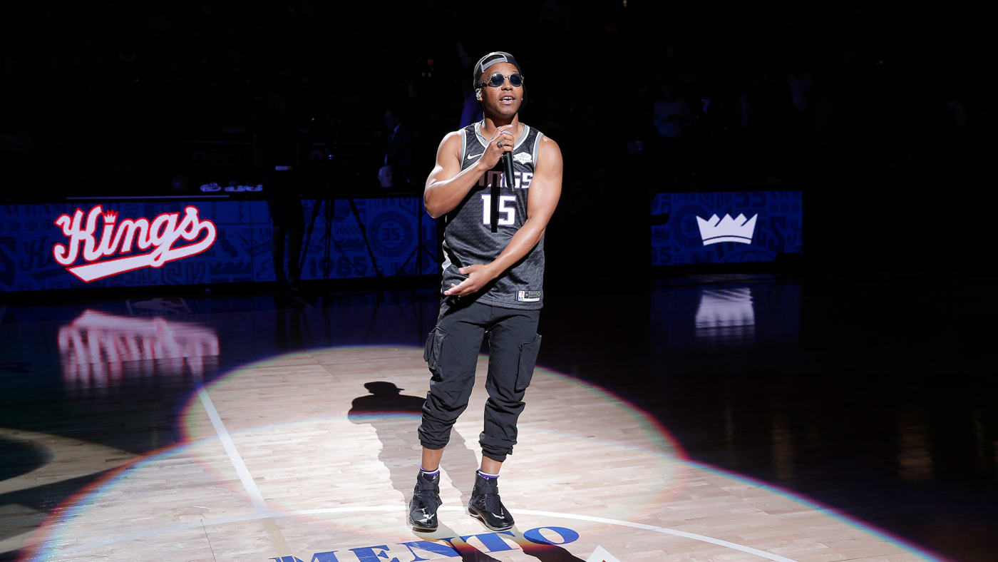 American rapper Lupe Fiasco performs during the game between the Milwaukee Bucks and Sacramento Kings