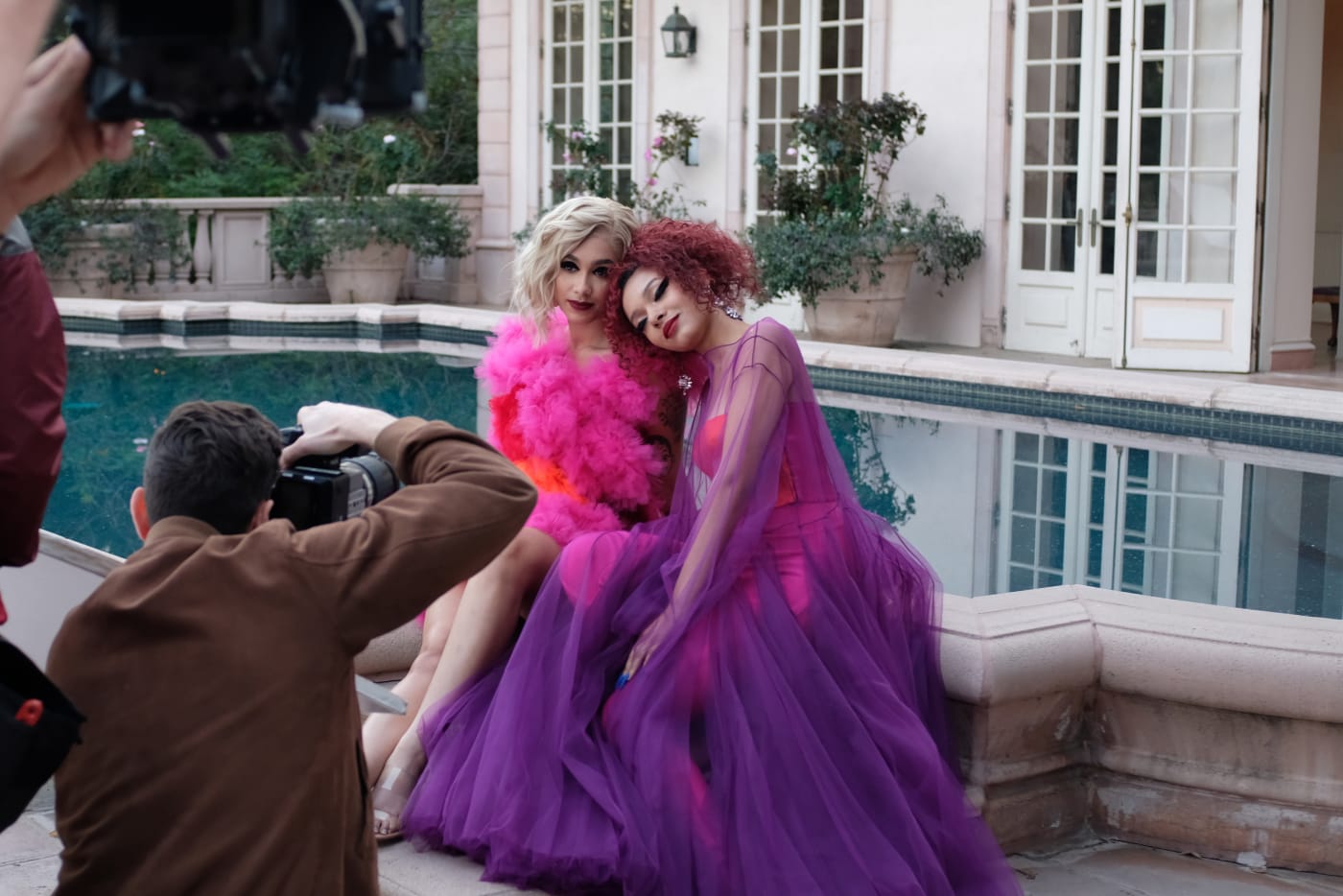 samsung galaxy z flip photoshoot complex