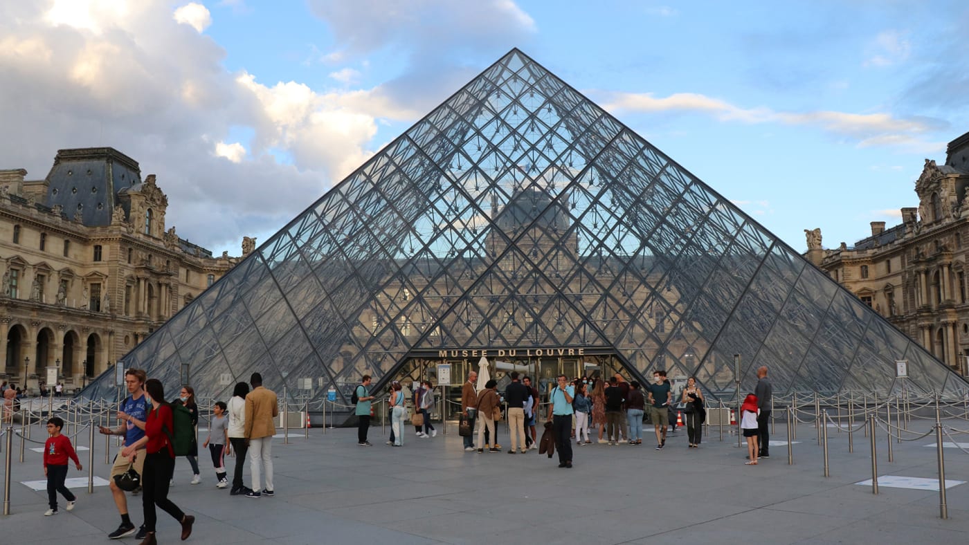 Louvre Sends Lawyers At Pornhub Over Project Recreating Iconic Artworks Complex