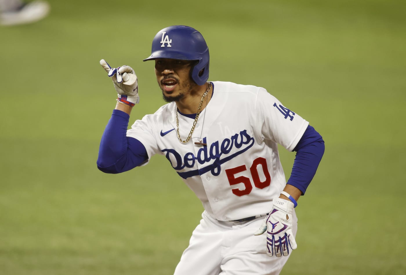 EXCLUSIVE Dodgers Star Mookie Betts Tops the 2021 MLB Jersey Rankings