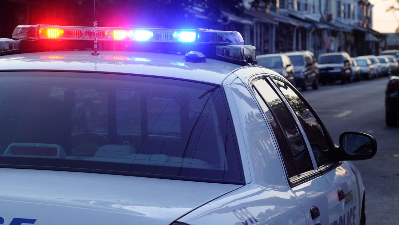 cop car lousiana girl arrested