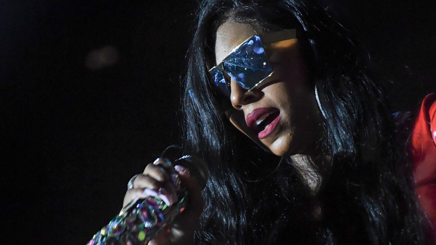 Ashanti and Keyshia Cole’s ‘Verzuz’ Battle Postponed | Complex