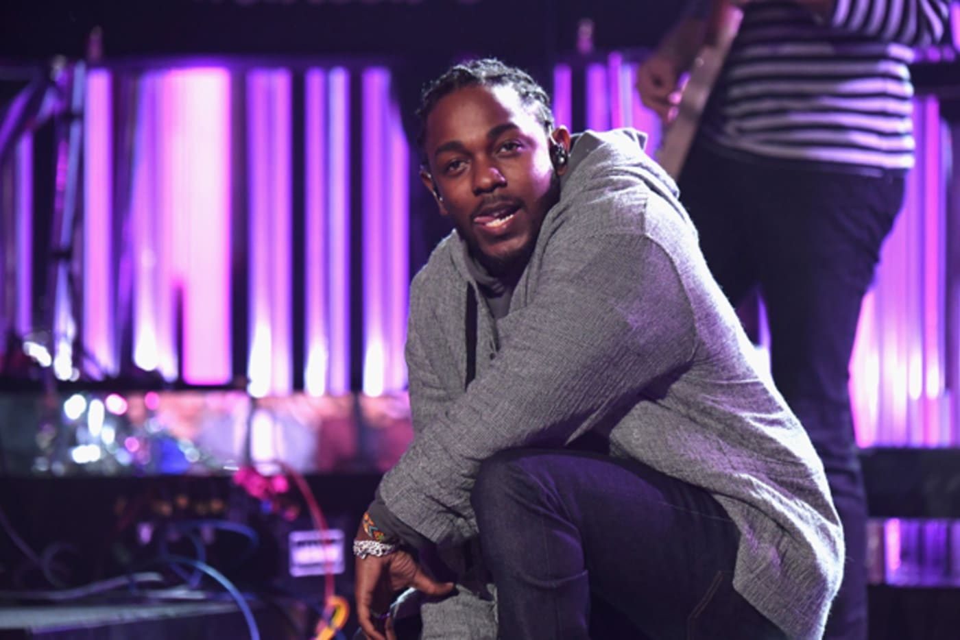 Kendrick Lamar, 2016 American Music Awards