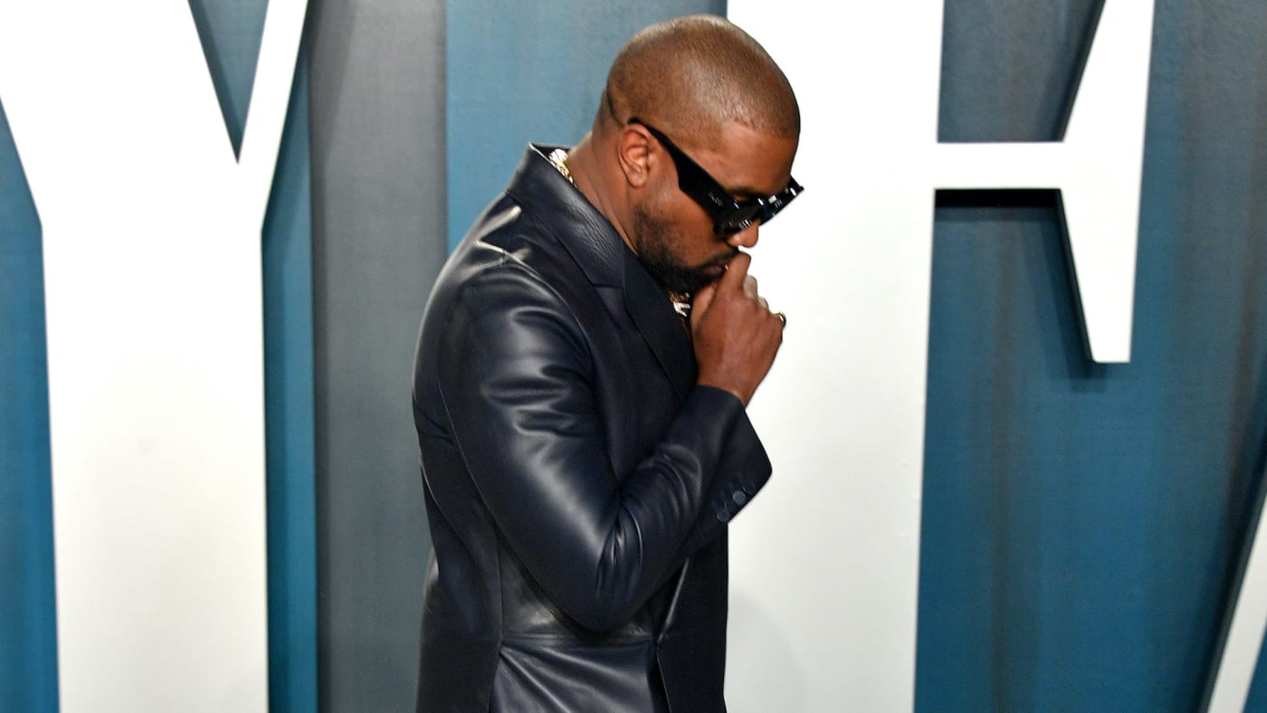 Kanye West attends the 2020 Vanity Fair Oscar.