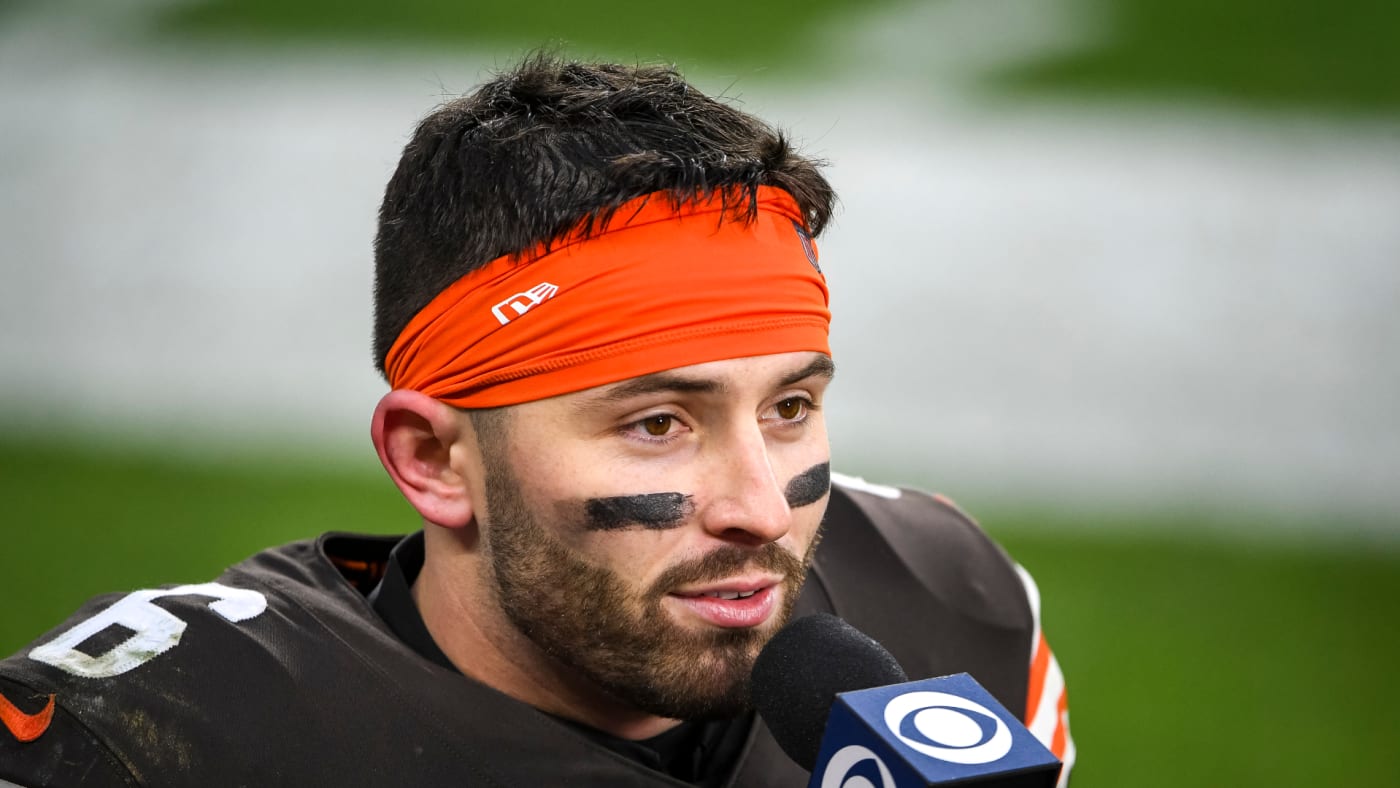Baker Mayfield Almost 100 Percent Sure He Saw A Ufo Update Complex
