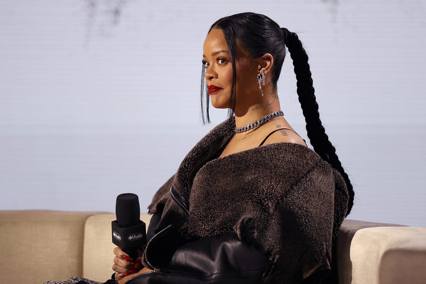 rihanna super bowl explainer post