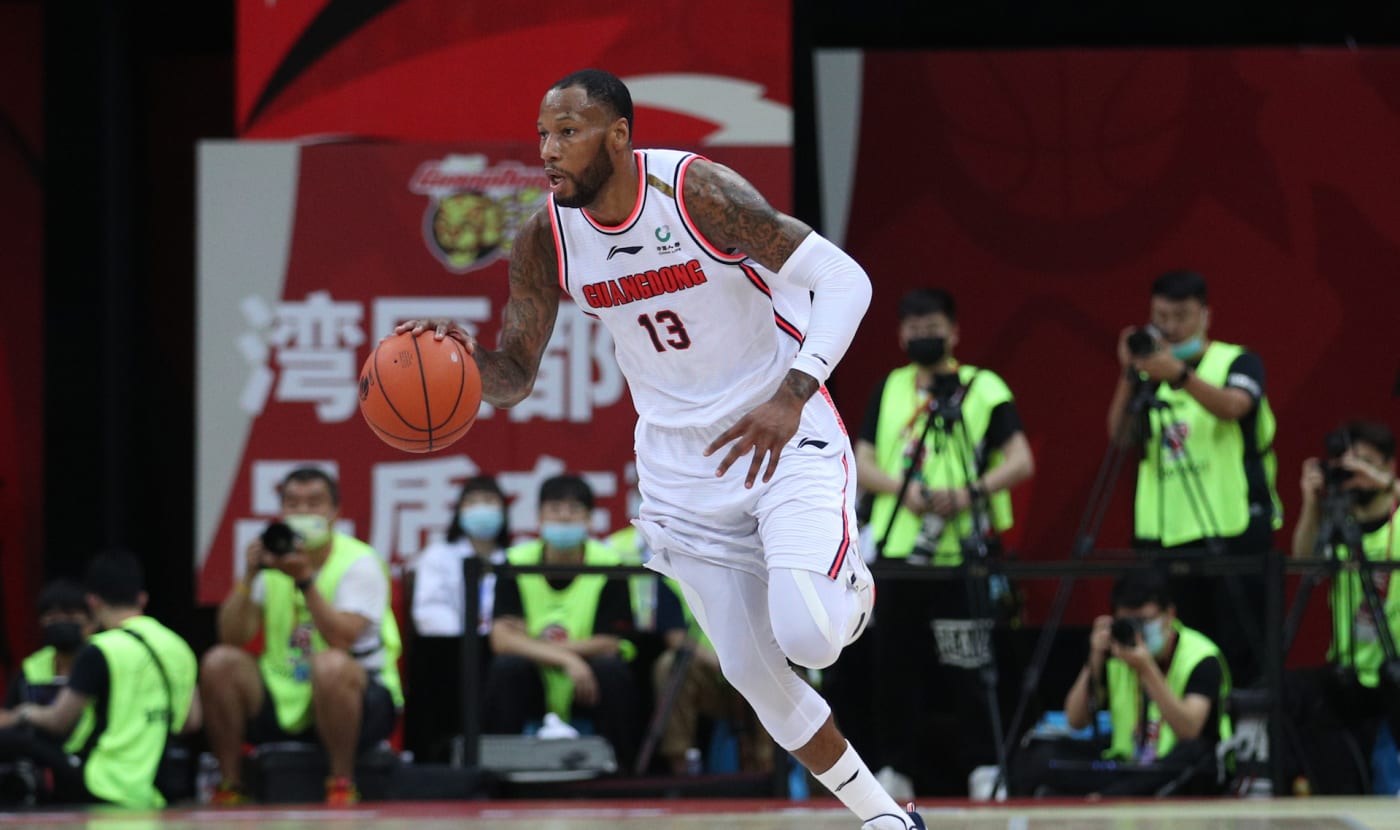 A viral video shows Chinese basketball fans yelling racial slurs at former NBA player Sonny Weems