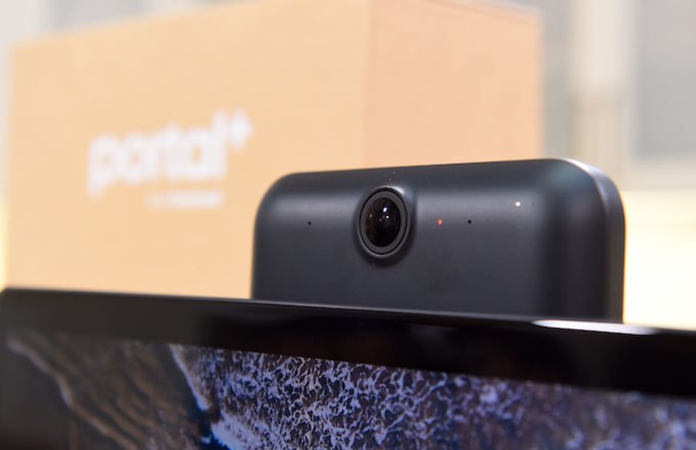 Fbi Issues Warning About How Smart Tvs Can Serve As A Way For Hackers To Spy On You Complex