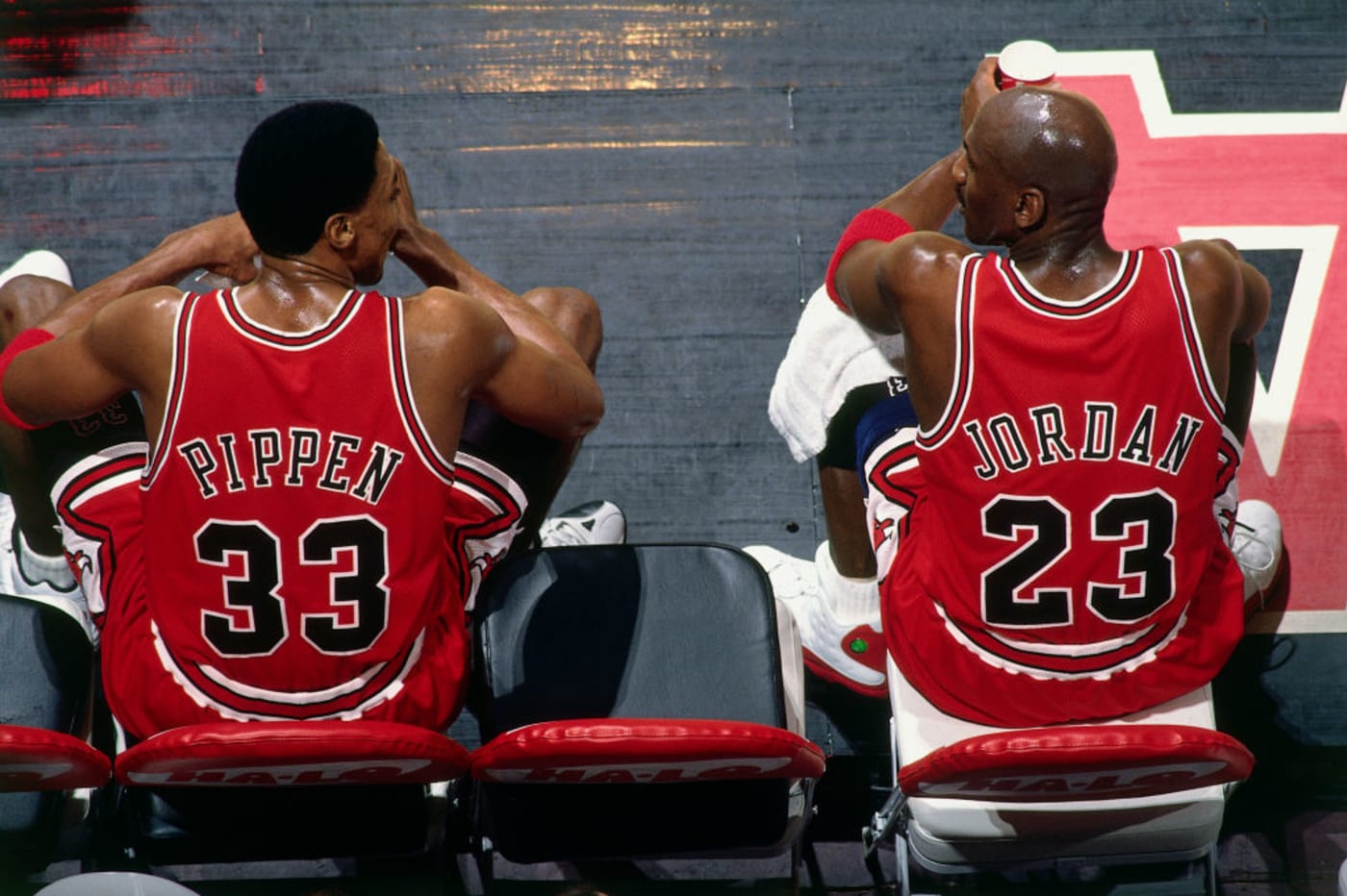 Scottie Pippen Michael Jordan 1998 Getty Bench Overhead