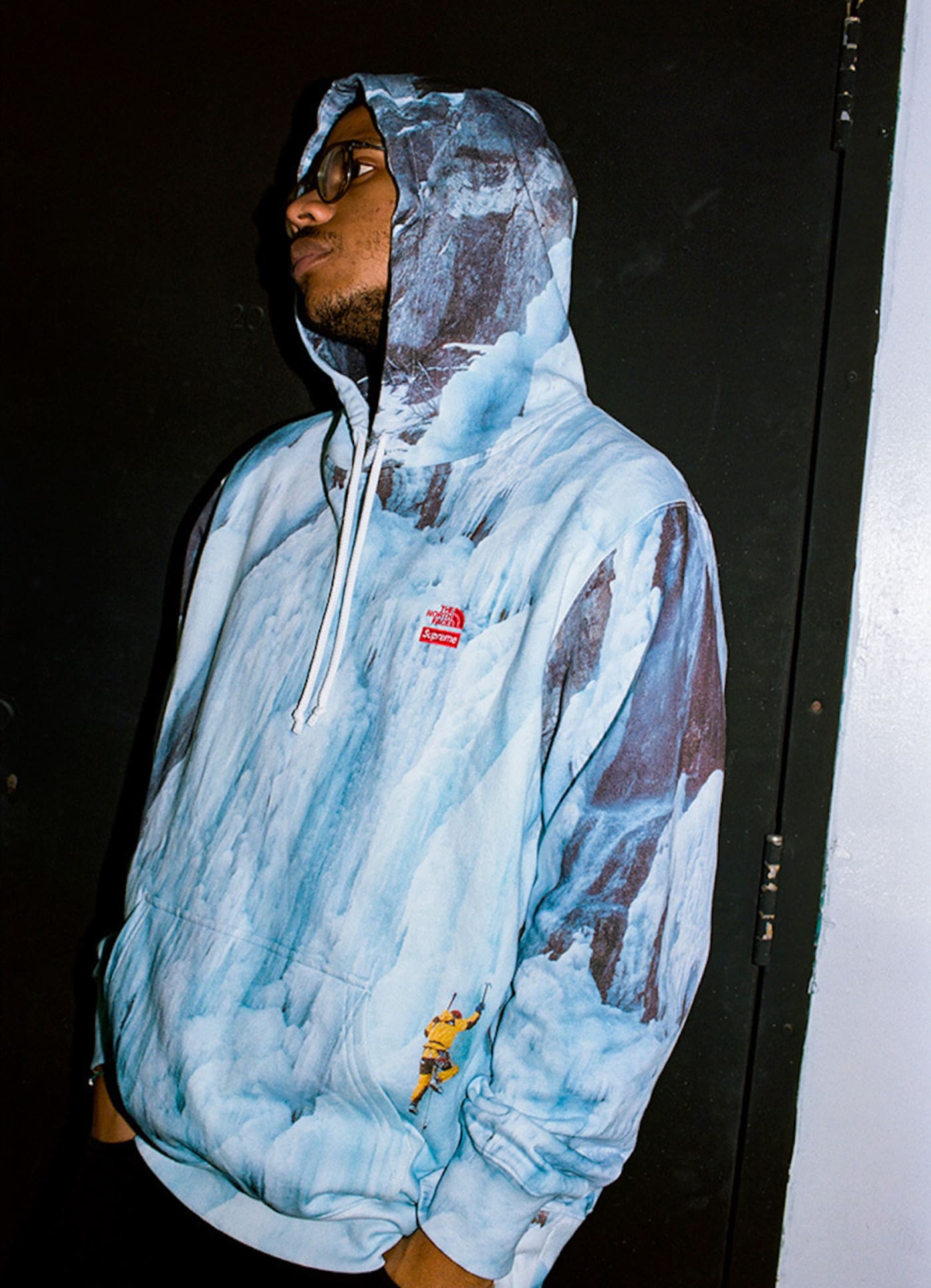 north face x supreme hoodie