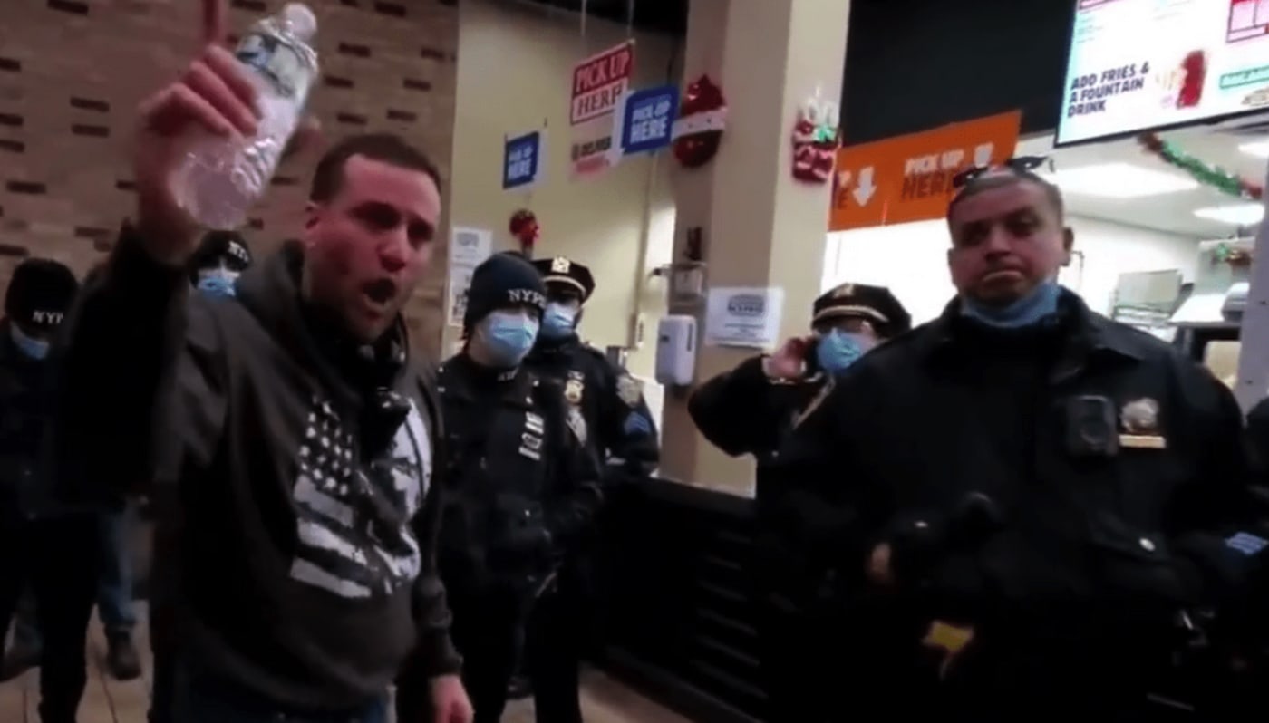 Anti vax protestors storm Burger King in Downtown Brooklyn and refuse to leave