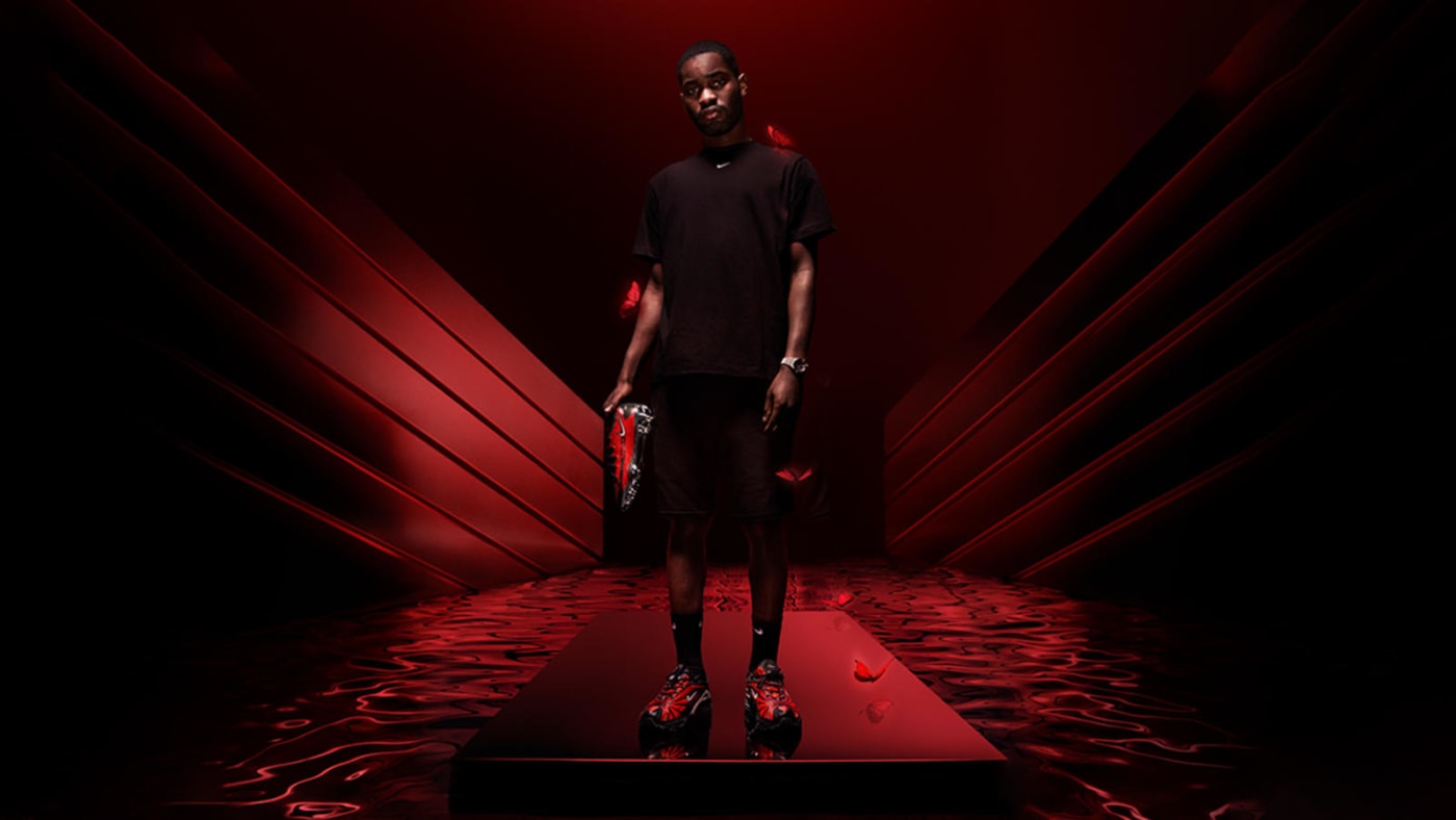 Dave Unveils Nike x Skeptaâs âBloody Chromeâ Phantom Sk Football Boot | Complex UK