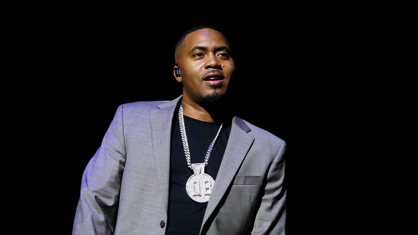 Nas performing on stage show