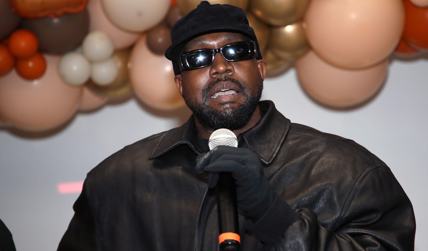 Kanye West at Los Angeles Mission's Thanksgiving Event